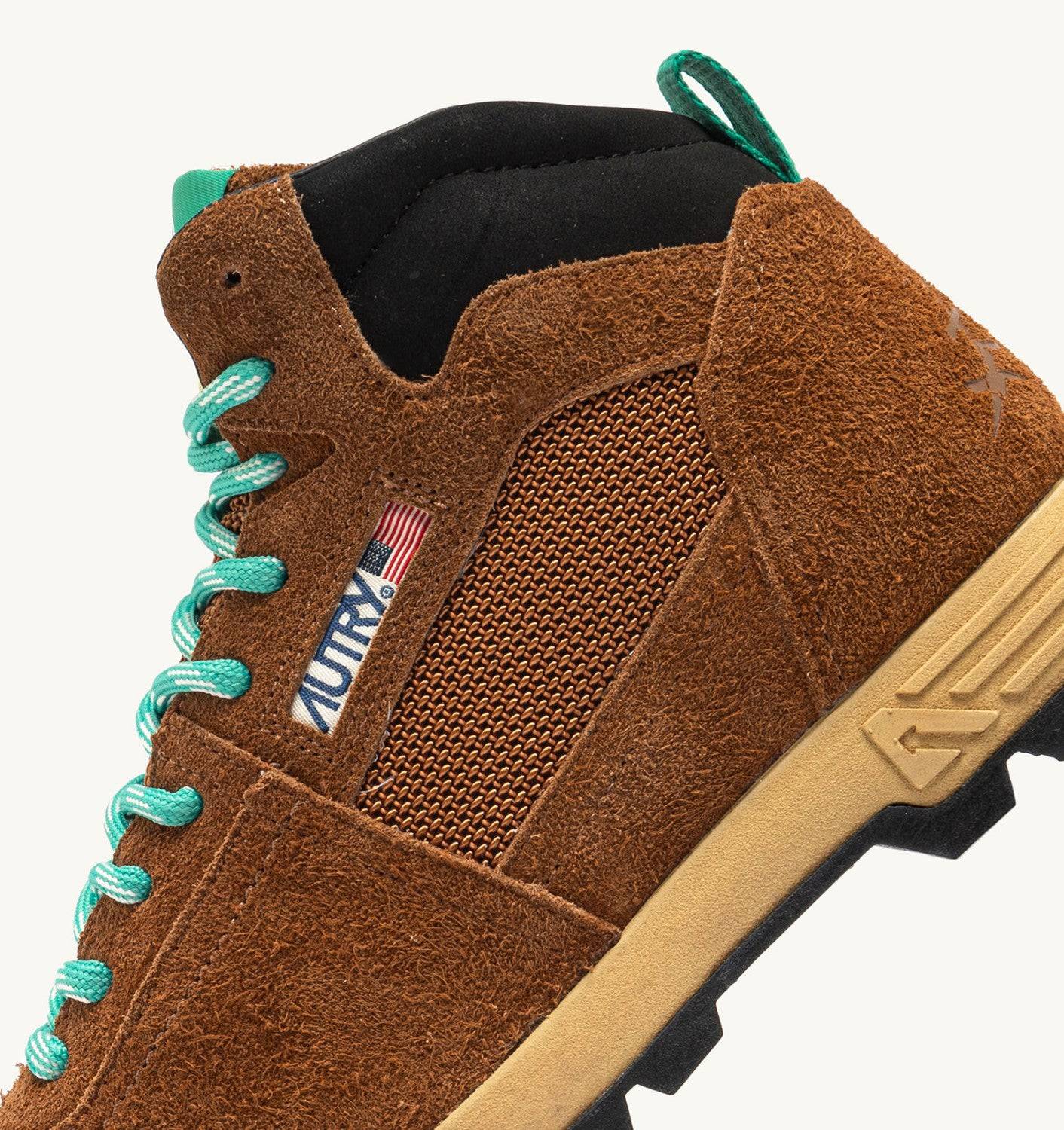 MALGA IN SUEDE MARRONE