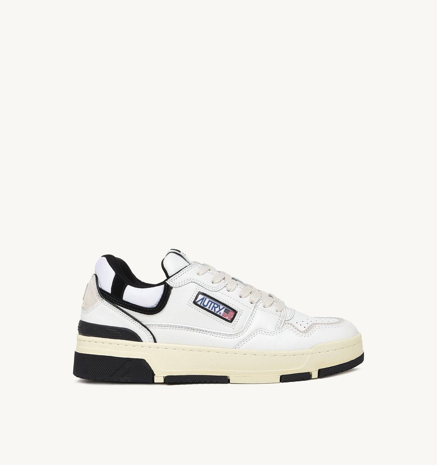SNEAKERS CLC LOW IN PELLE BIANCA E SUEDE NERA