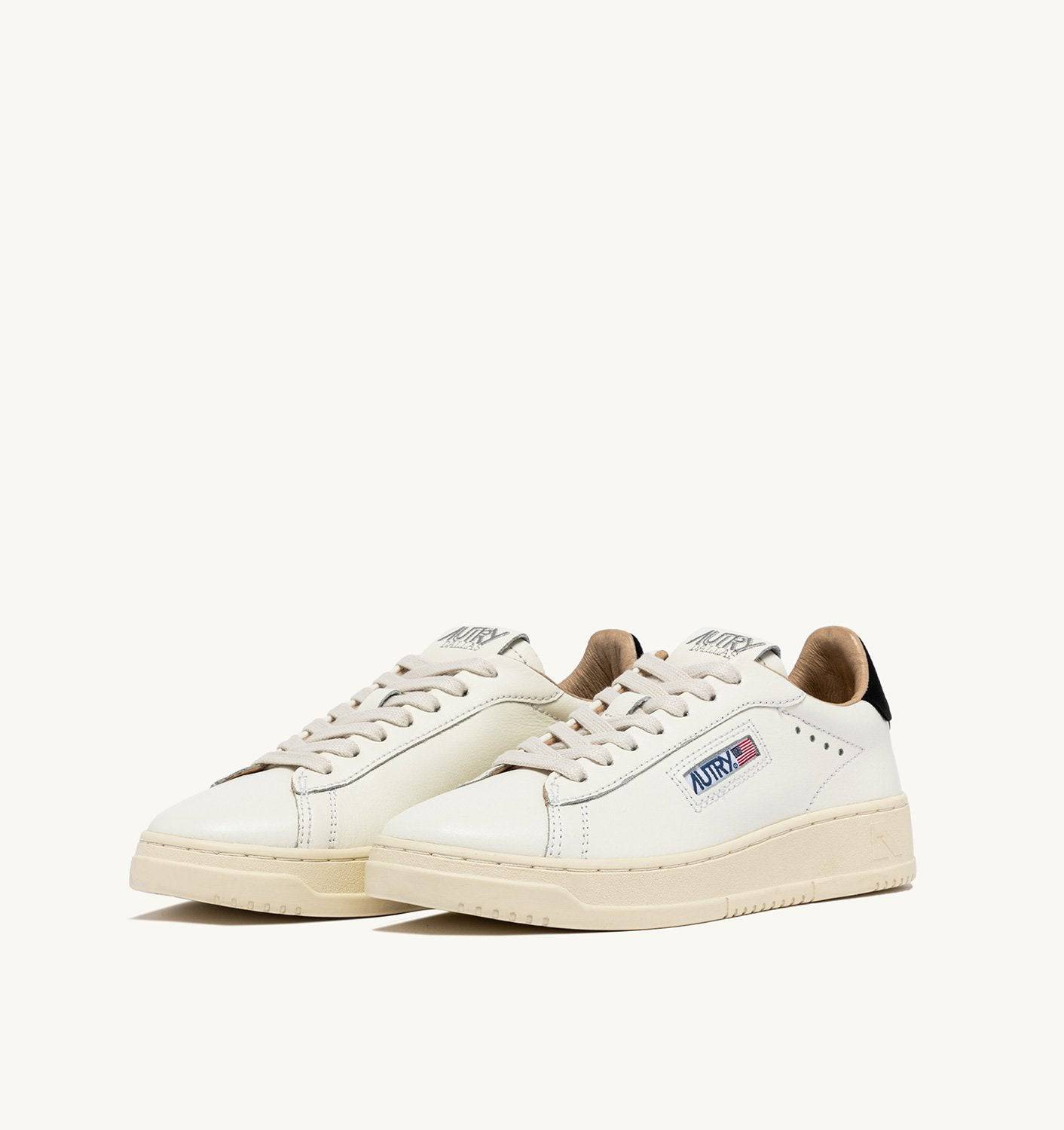 SNEAKERS DALLAS LOW IN PELLE BIANCA E NERA