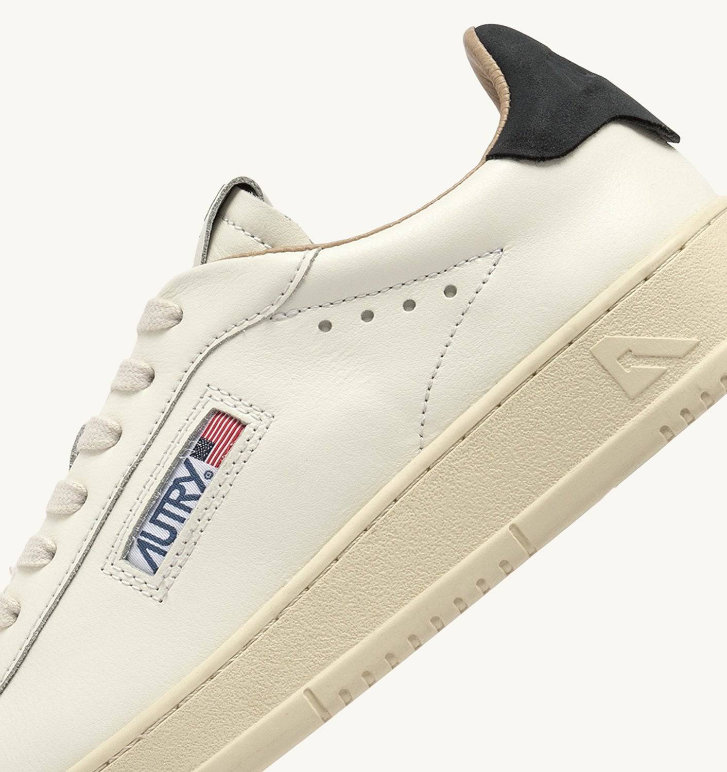SNEAKERS DALLAS LOW IN PELLE BIANCA E SPACE