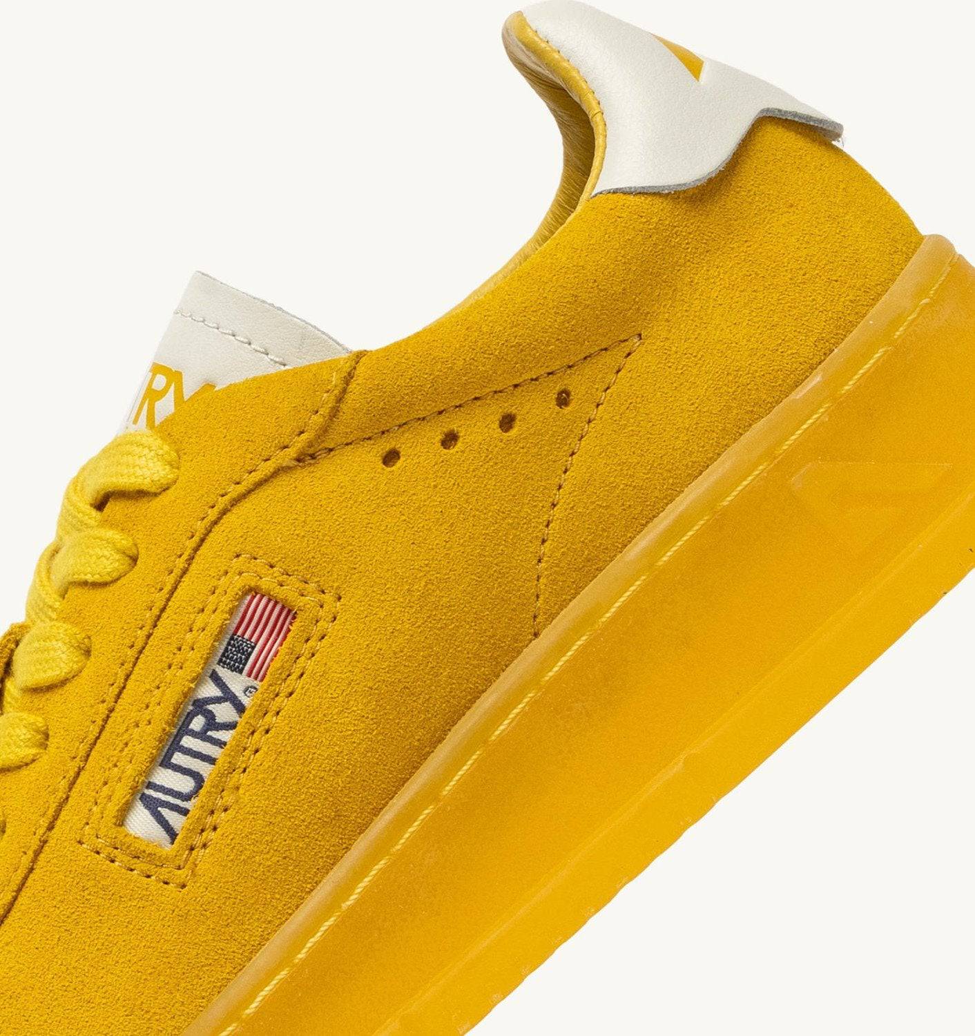 SNEAKERS DALLAS LOW IN SUEDE MARSHMALLOW E GIALLO