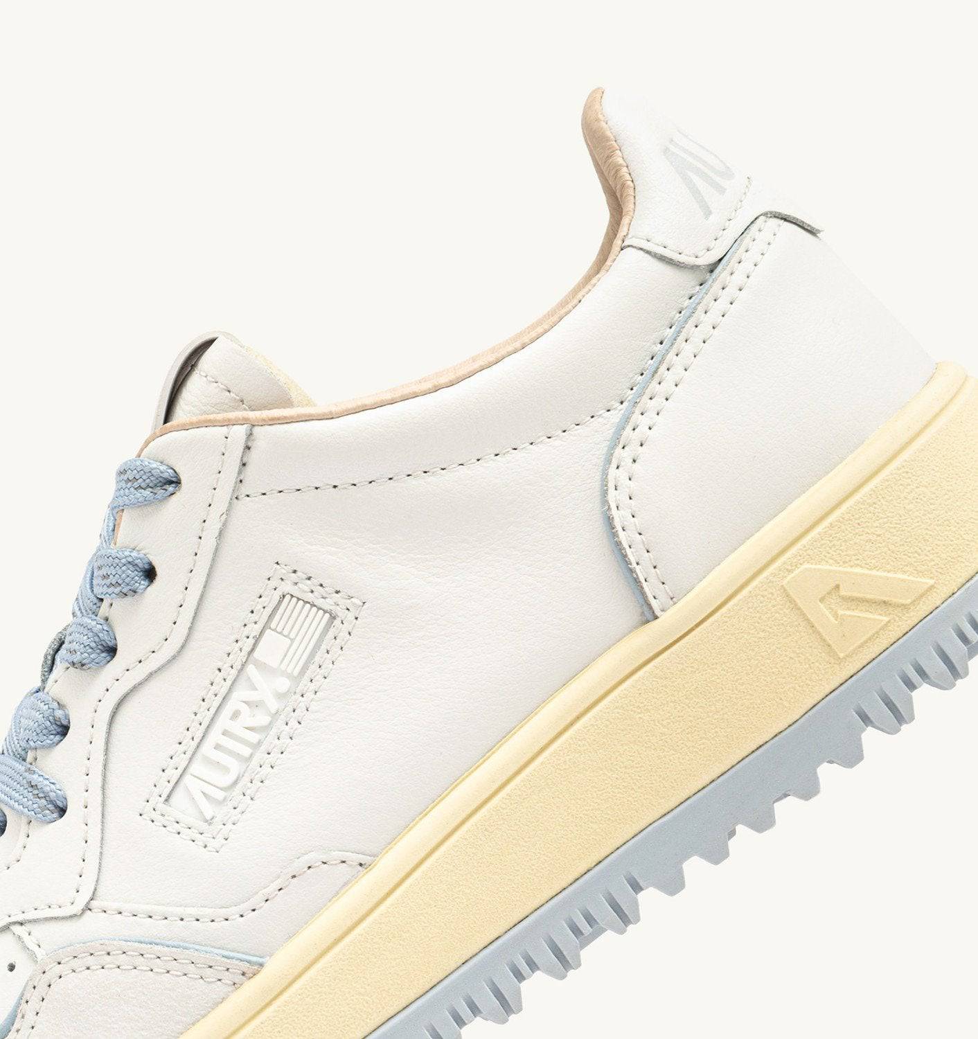SNEAKERS GOLF LOW IN PELLE BIANCA E PEARL BLUE