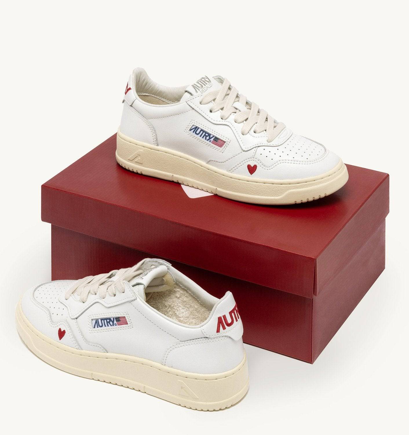 SNEAKERS MEDALIST “LOVE” IN PELLE BIANCA