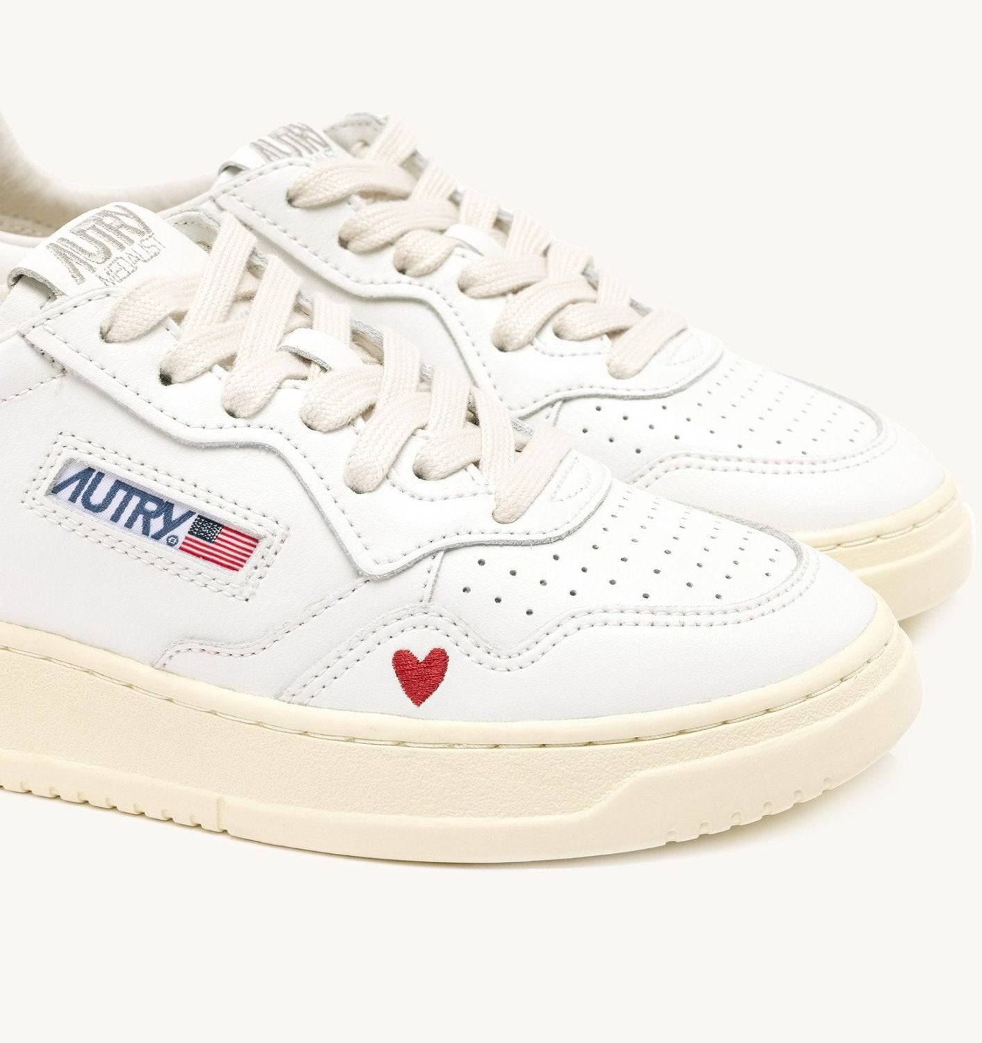 SNEAKERS MEDALIST “LOVE” IN PELLE BIANCA