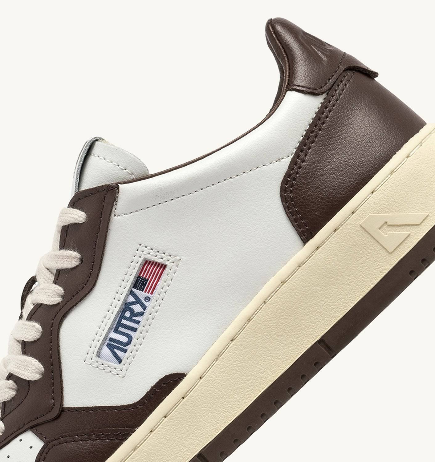 SNEAKERS MEDALIST LOW BICOLOR IN PELLE BIANCA E CHESTNUT