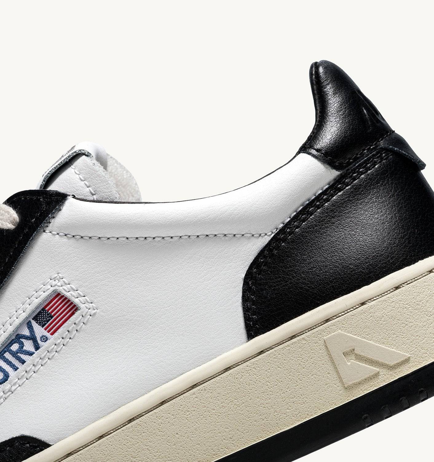 SNEAKERS MEDALIST LOW BICOLOR IN PELLE BIANCA E NERA