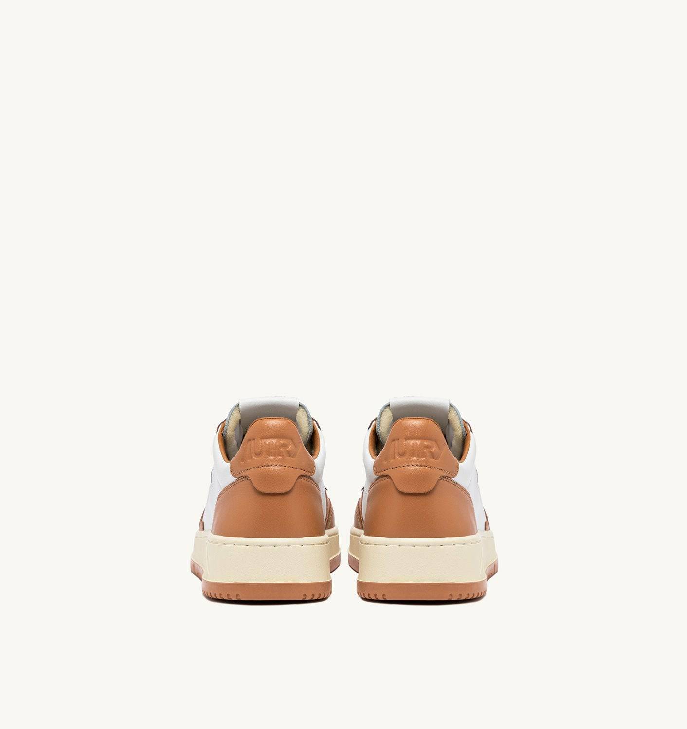 SNEAKERS MEDALIST LOW BICOLOR IN PELLE BIANCA E SAND STORM
