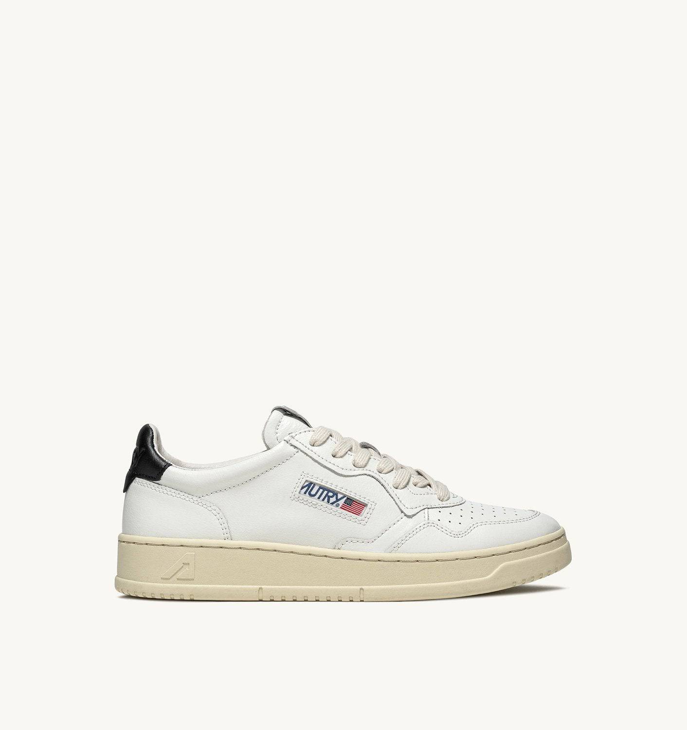 SNEAKERS MEDALIST LOW IN PELLE BIANCA E NERA
