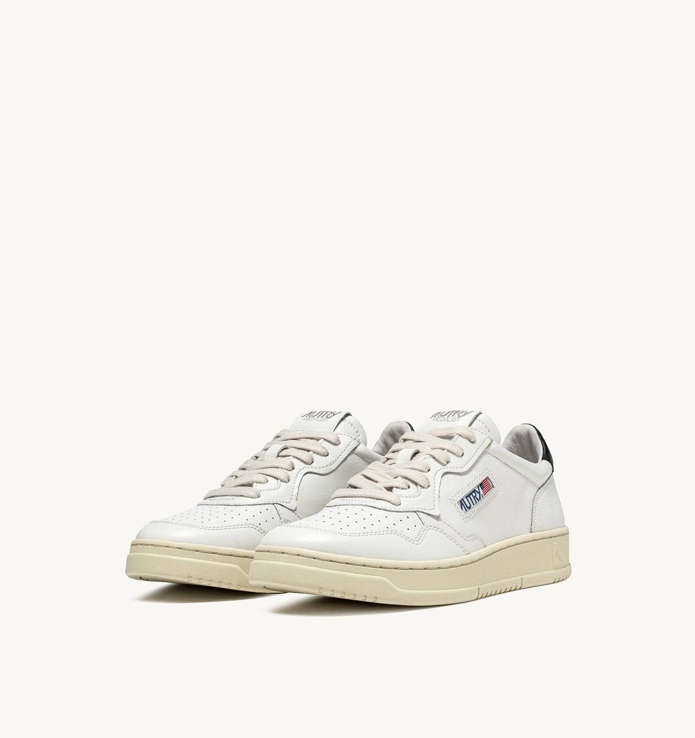 SNEAKERS MEDALIST LOW IN PELLE BIANCA E NERA