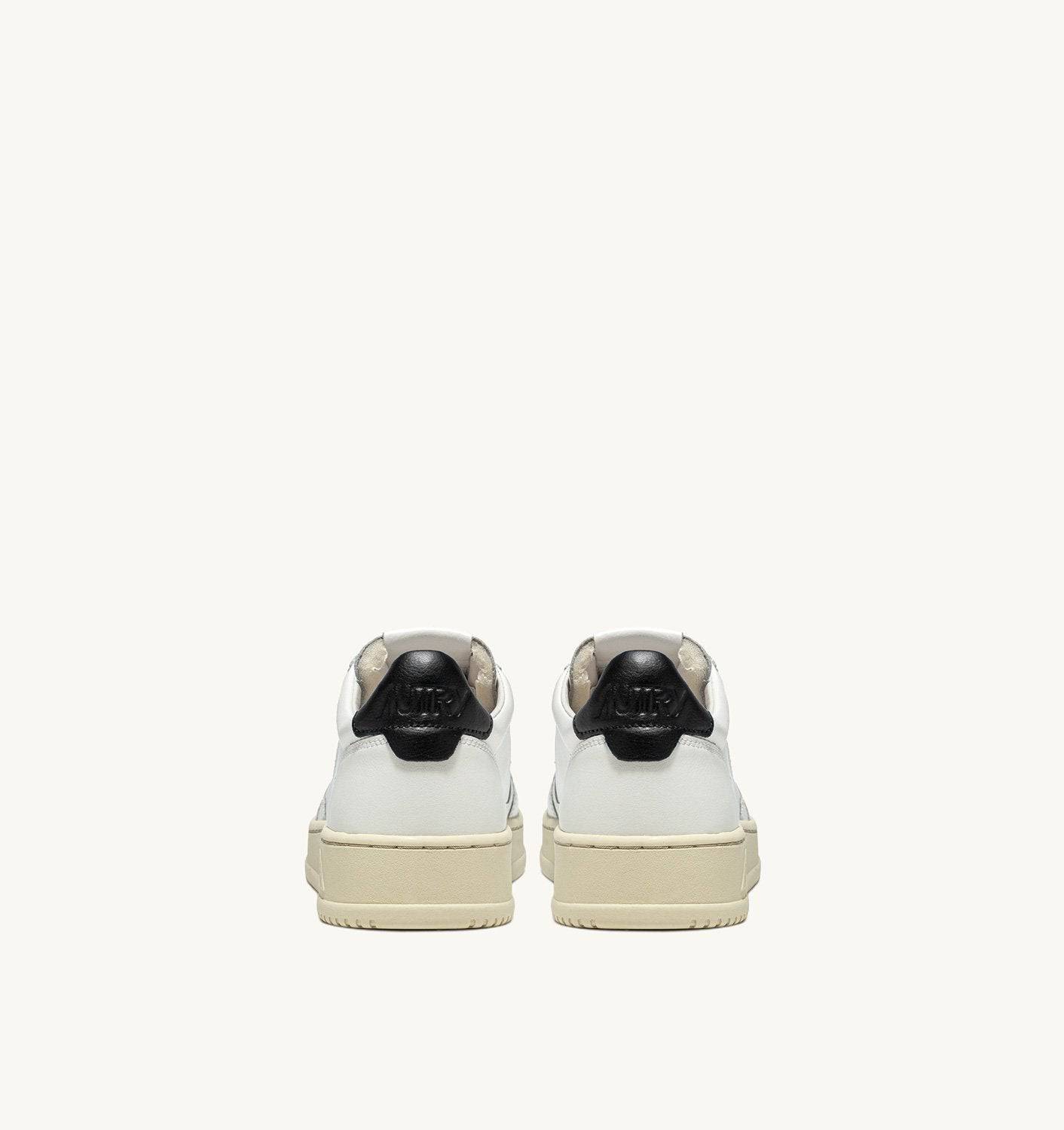 SNEAKERS MEDALIST LOW IN PELLE BIANCA E NERA