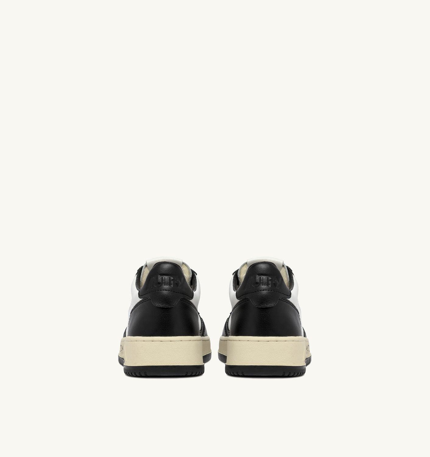 SNEAKERS MEDALIST LOW IN PELLE BIANCA E NERA CON LETTERING