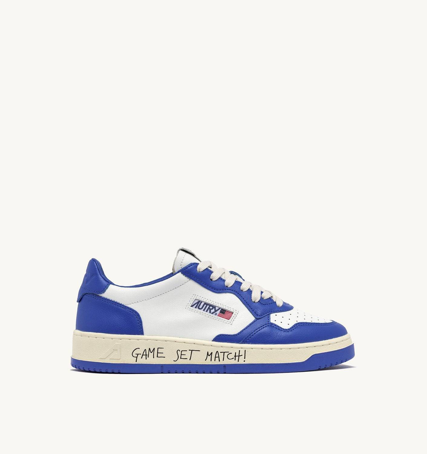 SNEAKERS MEDALIST LOW IN PELLE COLORE BIANCO E PALACE BLUE CON LETTERING