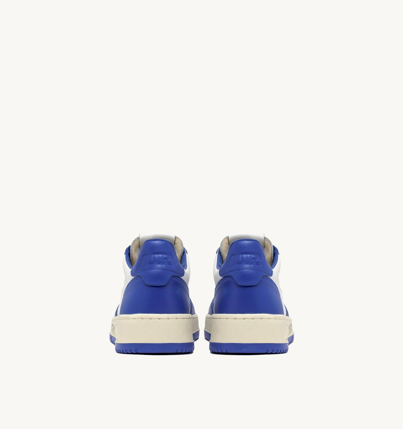 SNEAKERS MEDALIST LOW IN PELLE COLORE BIANCO E PALACE BLUE CON LETTERING