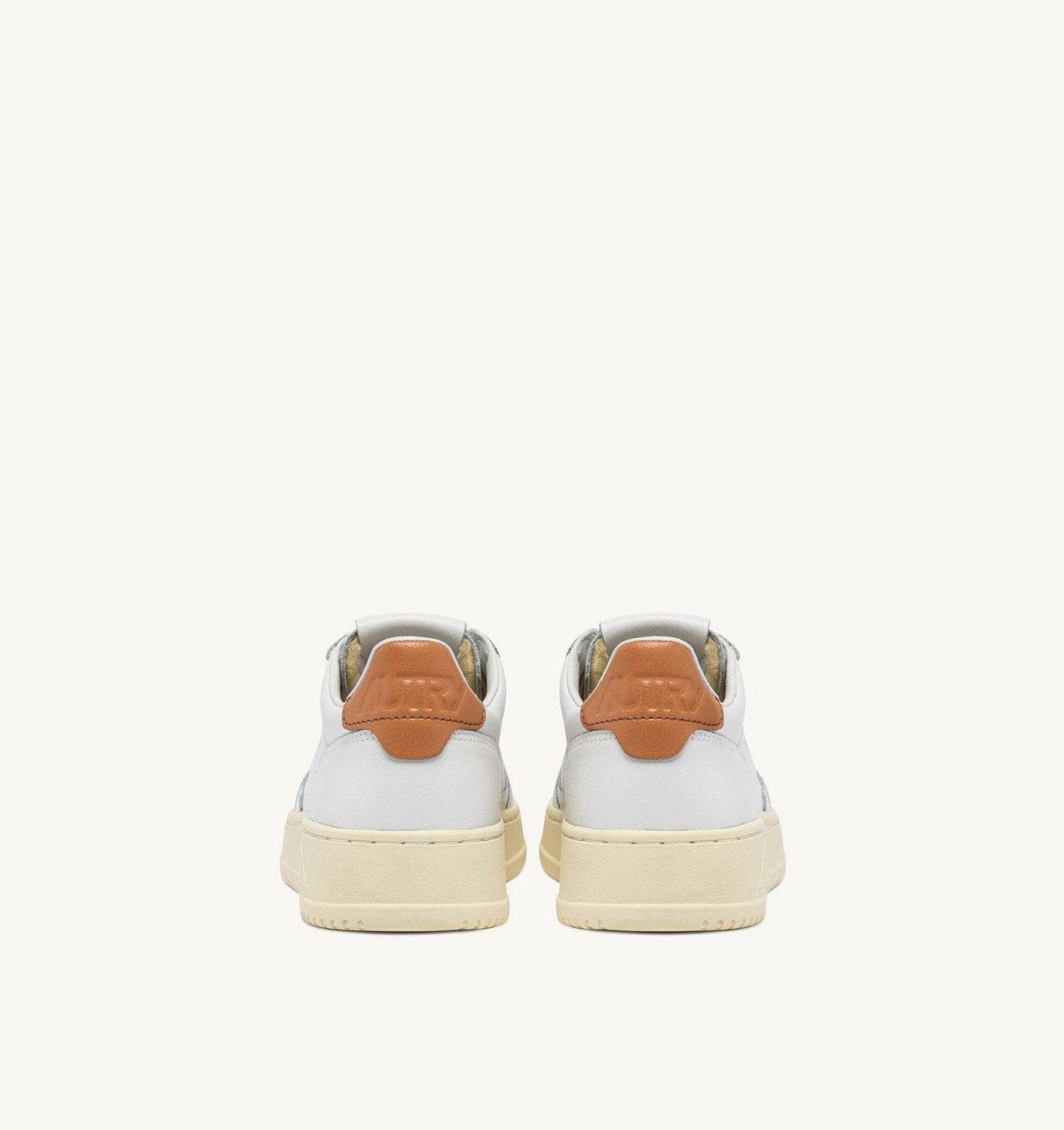 SNEAKERS MEDALIST LOW IN PELLE COLORE BIANCO E SANDSTORM