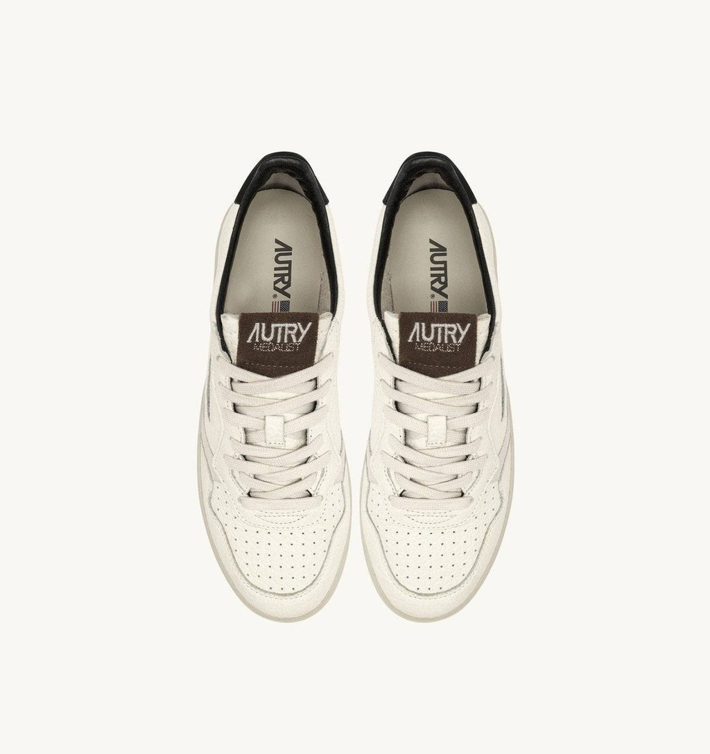 SNEAKERS MEDALIST LOW IN PELLE E DETTAGLI PINECONE E NERO