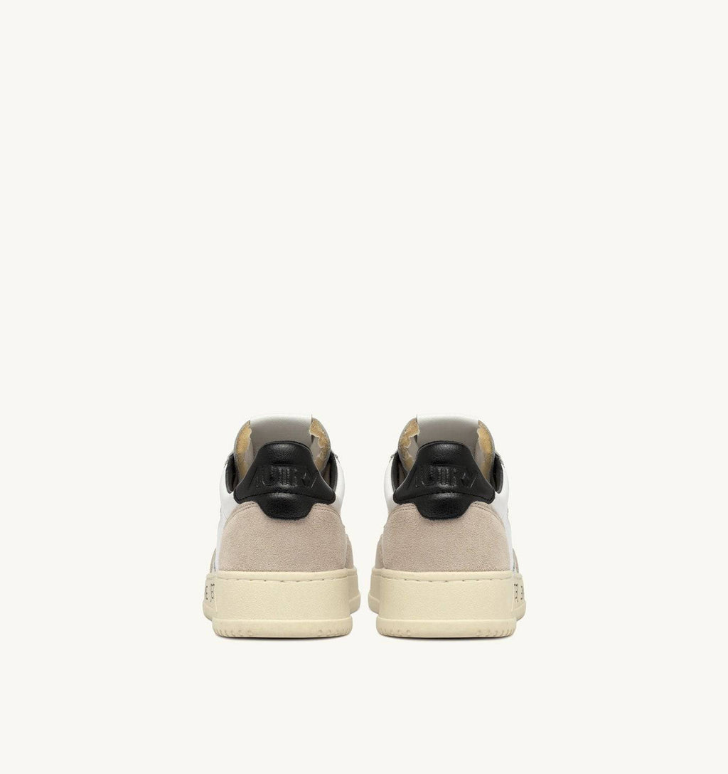 SNEAKERS MEDALIST LOW IN PELLE E SUEDE BIANCA E NERA CON LETTERING