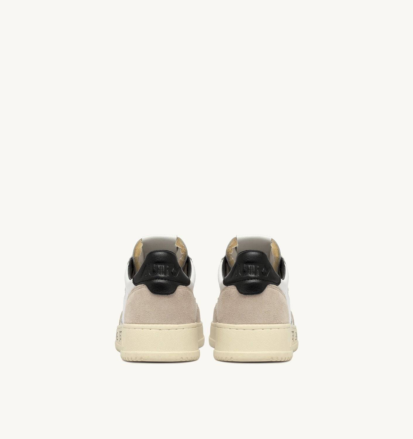 SNEAKERS MEDALIST LOW IN PELLE E SUEDE BIANCA E NERA CON LETTERING