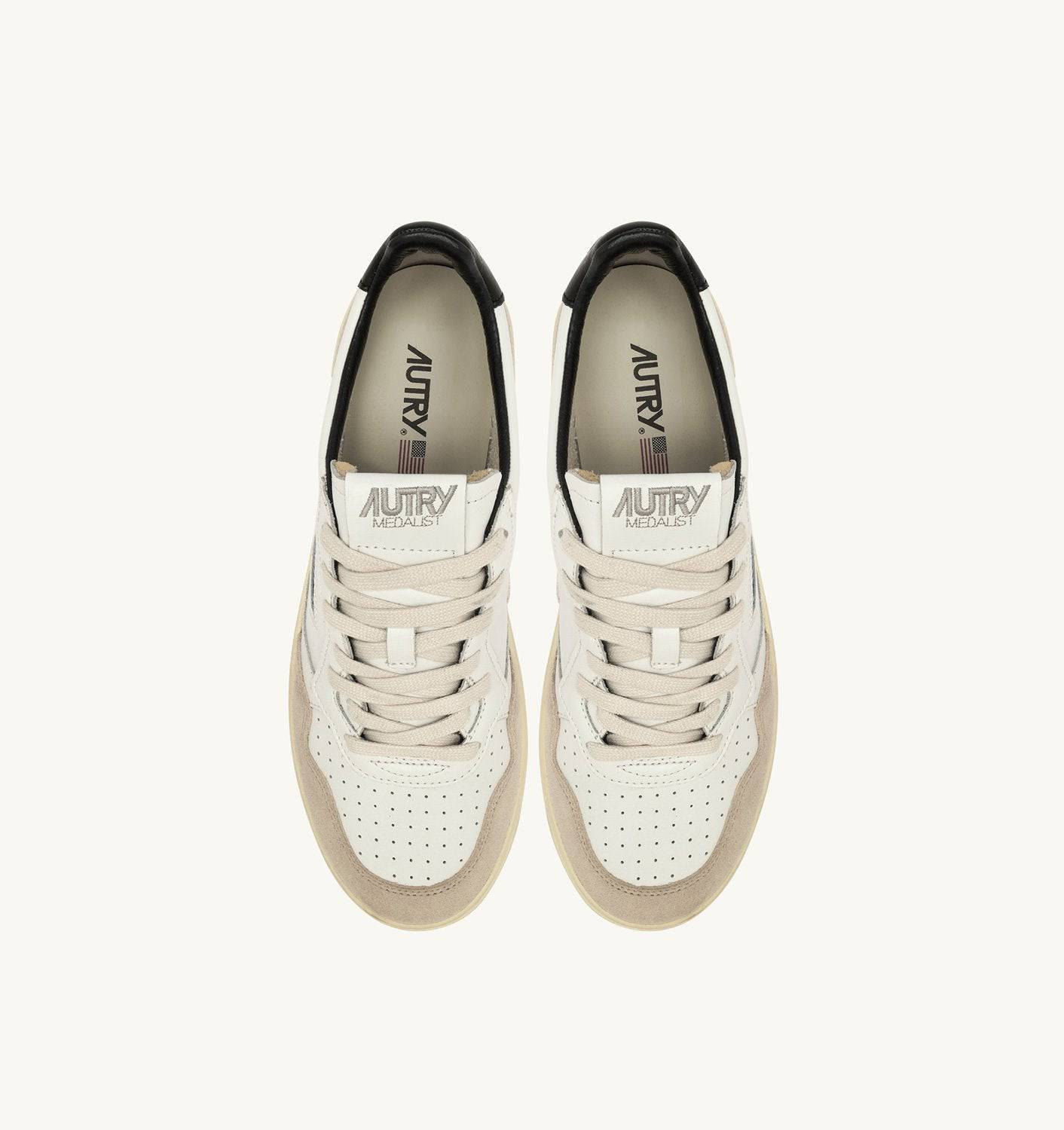 SNEAKERS MEDALIST LOW IN PELLE E SUEDE BIANCA E NERA CON LETTERING