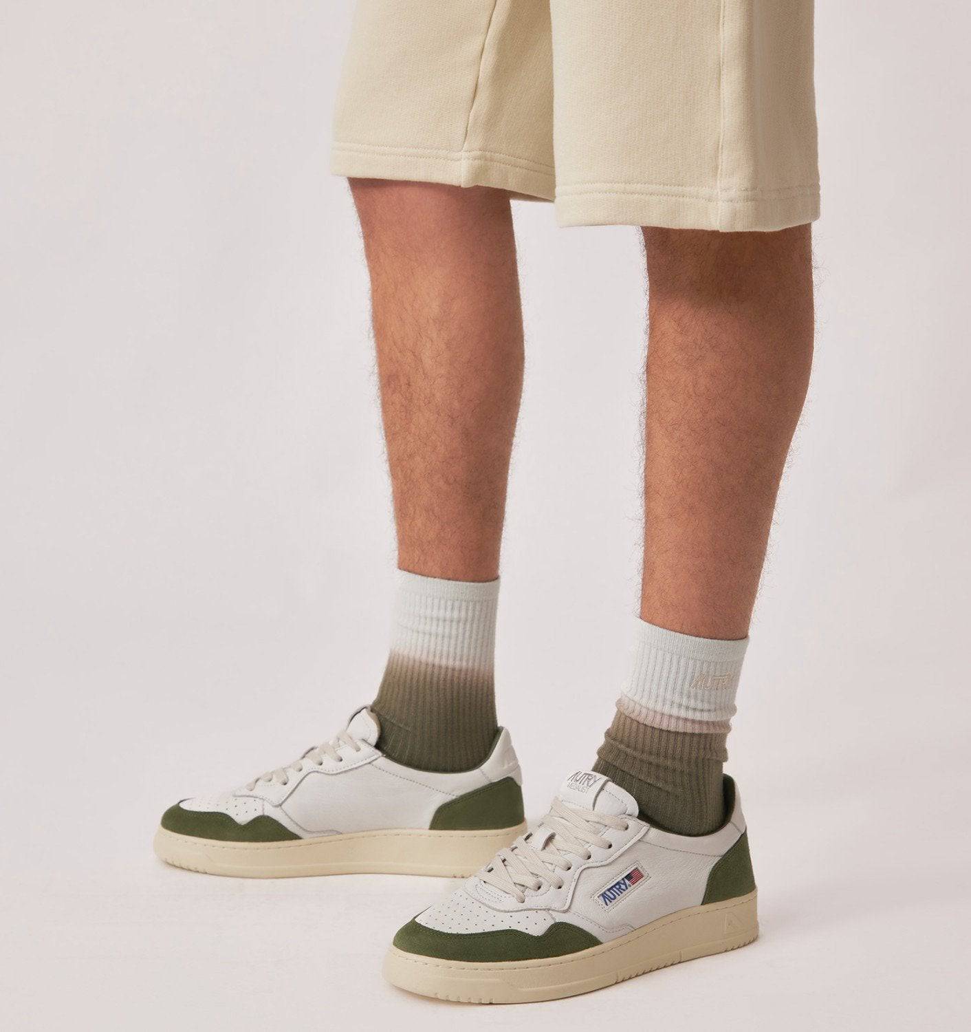 SNEAKERS MEDALIST LOW IN PELLE E SUEDE COLORE BIANCO E MILITARY