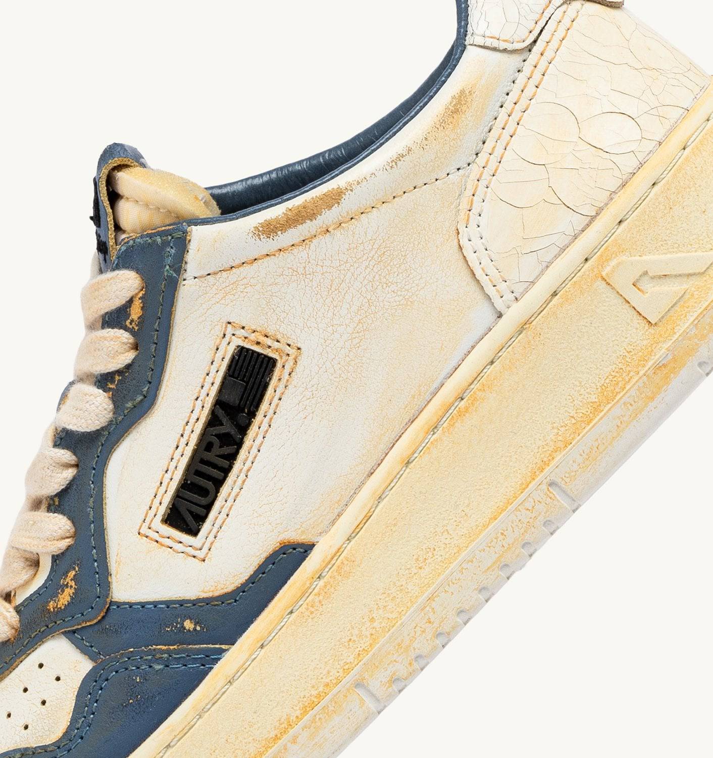 SNEAKERS MEDALIST LOW SUPER VINTAGE IN PELLE COLORE MARSHMALLOW E SILVER-BLUE