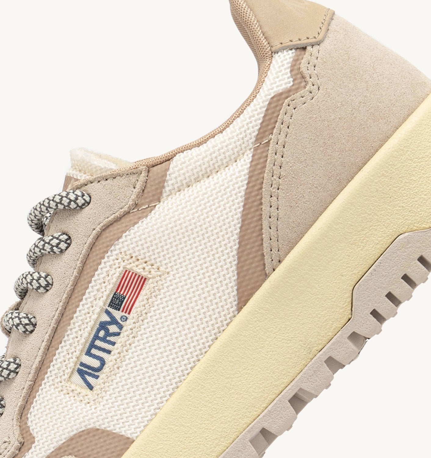 SNEAKERS WILDPACE LOW IN MESH E SUEDE COLORE WHISPER WHITE E SAND