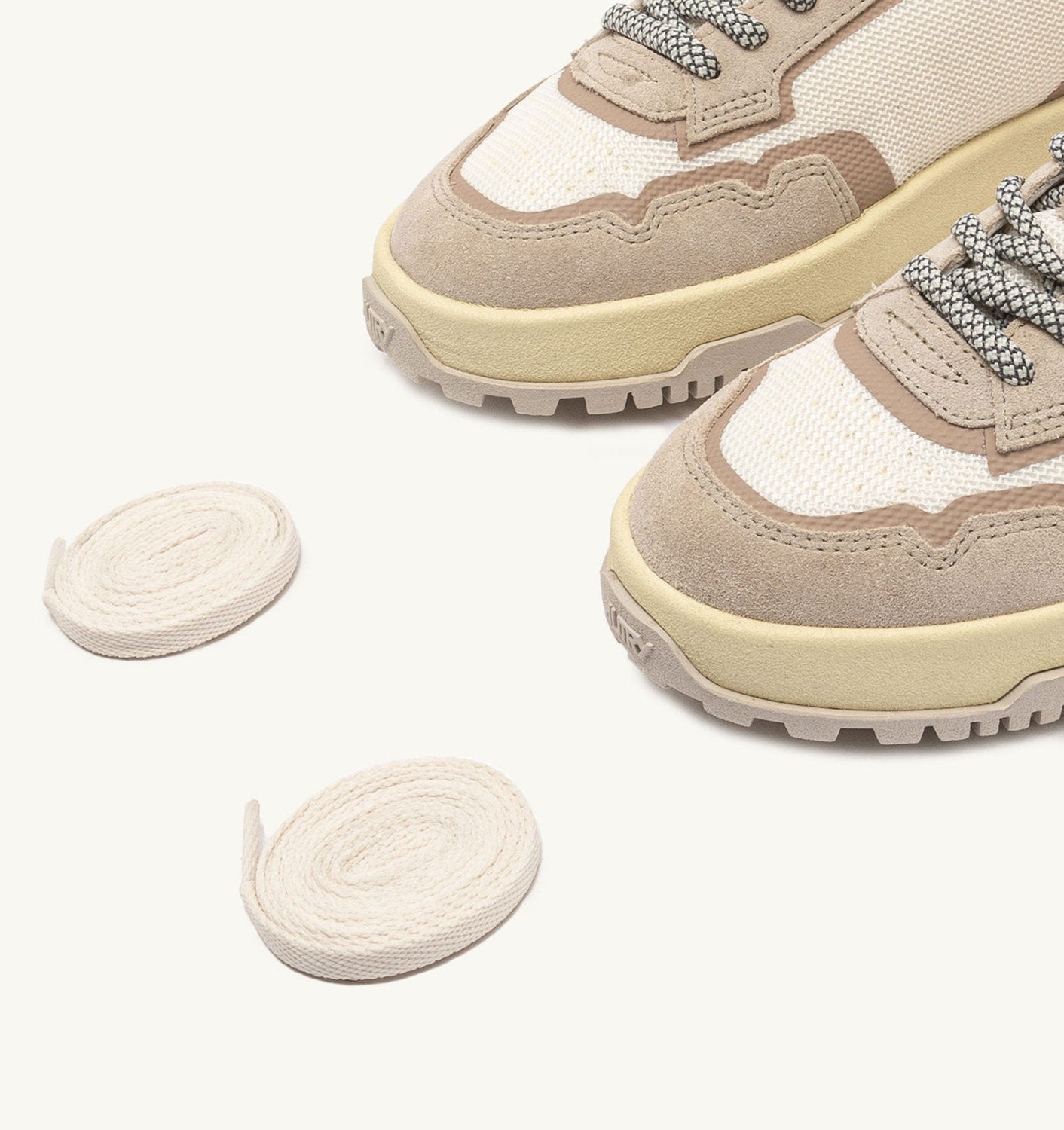 SNEAKERS WILDPACE LOW IN MESH E SUEDE COLORE WHISPER WHITE E SAND