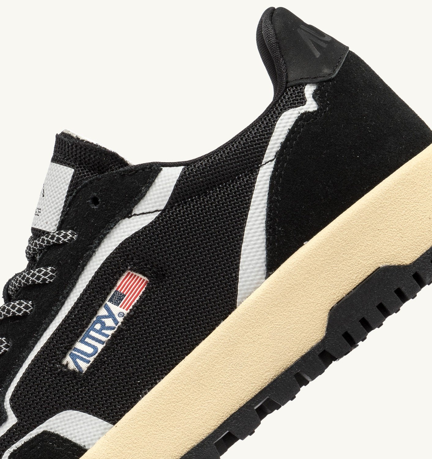 SNEAKERS WILDPACE LOW IN MESH E SUEDE COLORE NERO