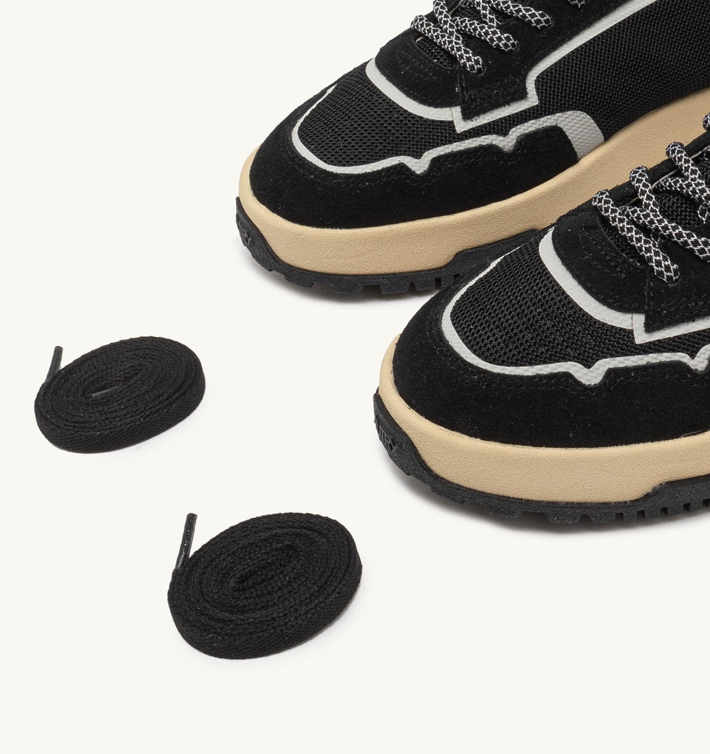 SNEAKERS WILDPACE LOW IN MESH E SUEDE COLORE NERO